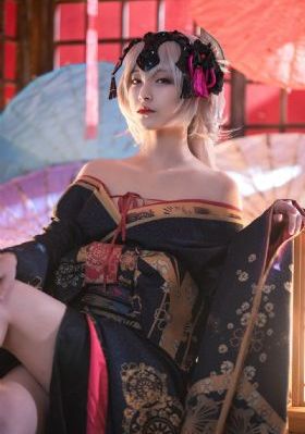 欧美最火超模写真街拍_4K免费电视剧